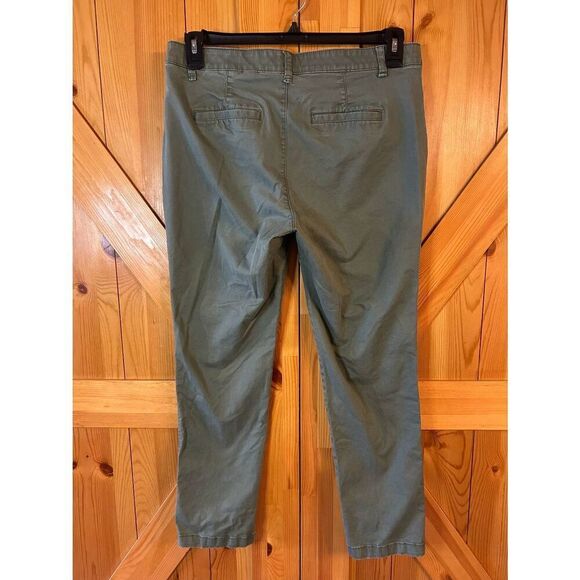 Gap Womens Girlfriend Khaki Cropped Pants Green Pockets Size 8 (5308) - Picture 4 of 8